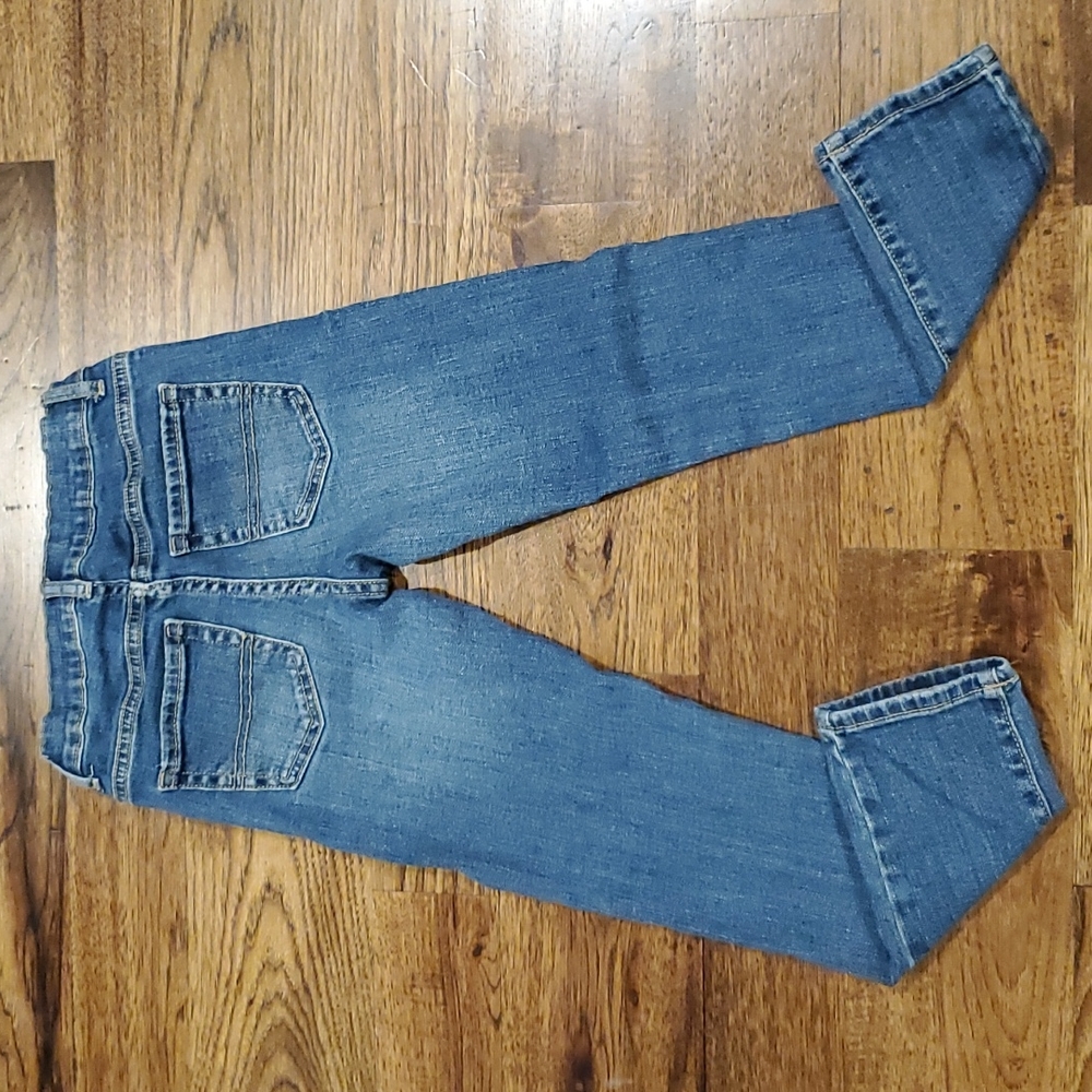 Boys The Childrens Place medium wash skinny jeans size 7